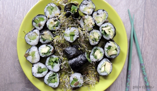 Wegańskie zielone sushi